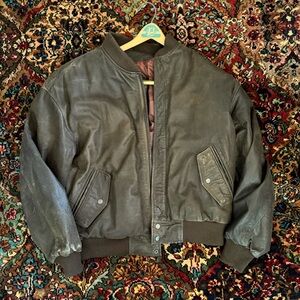 Vintage 90s Men’s Leather Bomber Jacket